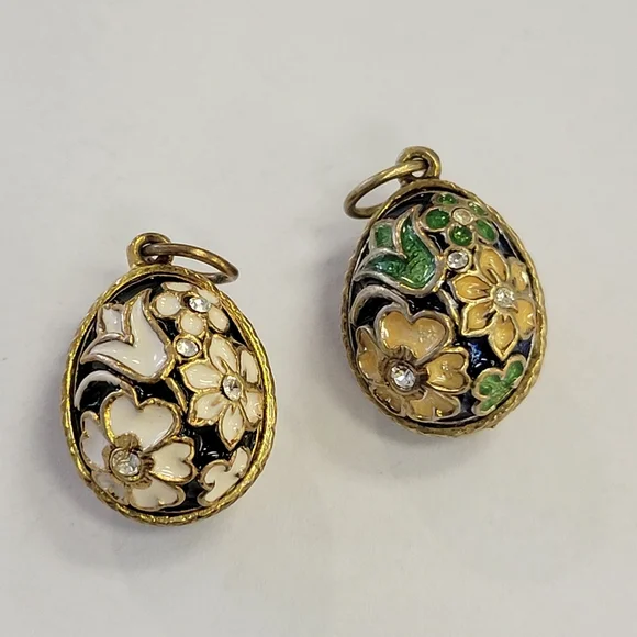 Two Floral Enamel Egg Charm Pendants - Picture 5 of 11